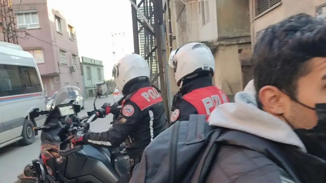 Adana'da Çekilen Taşkapı Dizisine Polis Baskını