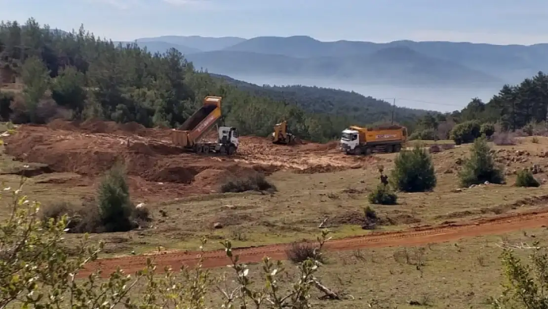 Çimento Fabrikası Doğayı Yok Etmeden Önce Piknik Yaptılar