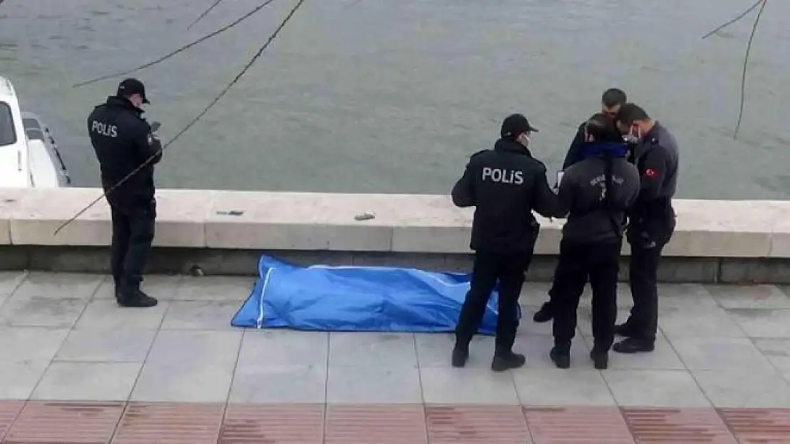 Denizden, Üniversite Öğrencisinin Cesedi Çıktı