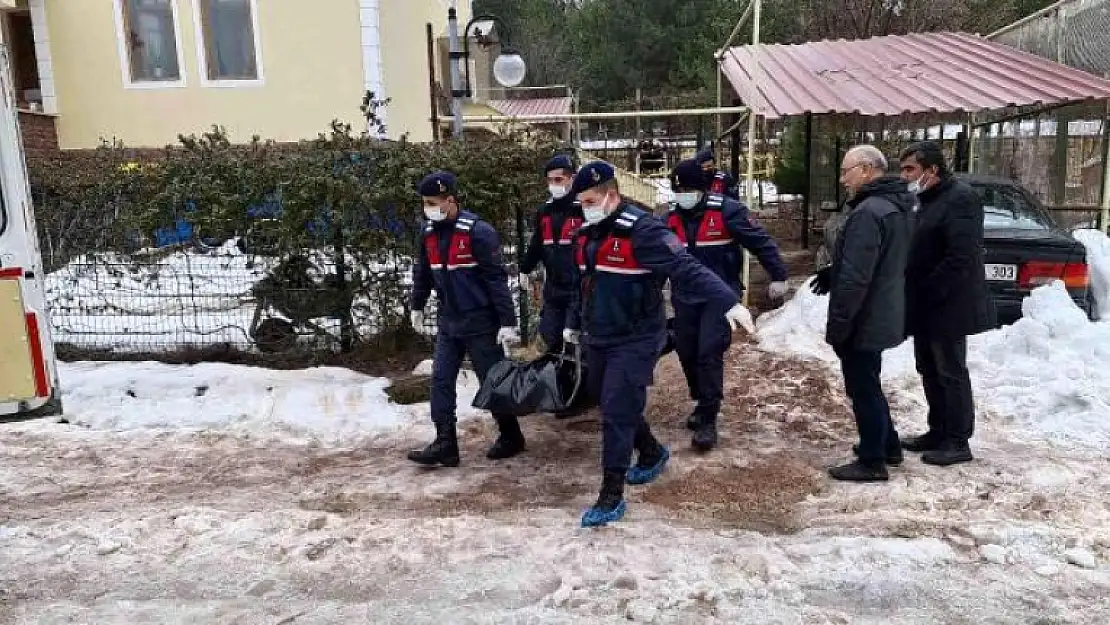 Hakkında Soruşturma Başlatılan Sağlık Çalışanı, Evinde Kafası Çöp Poşetine Geçirilmiş Olarak Ölü Bulundu