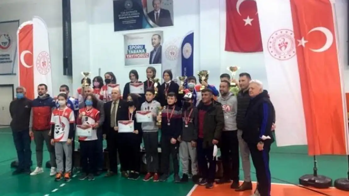 Köyceğiz'de Yıldızlarda Floor Curling İl Birincileri Belli Oldu
