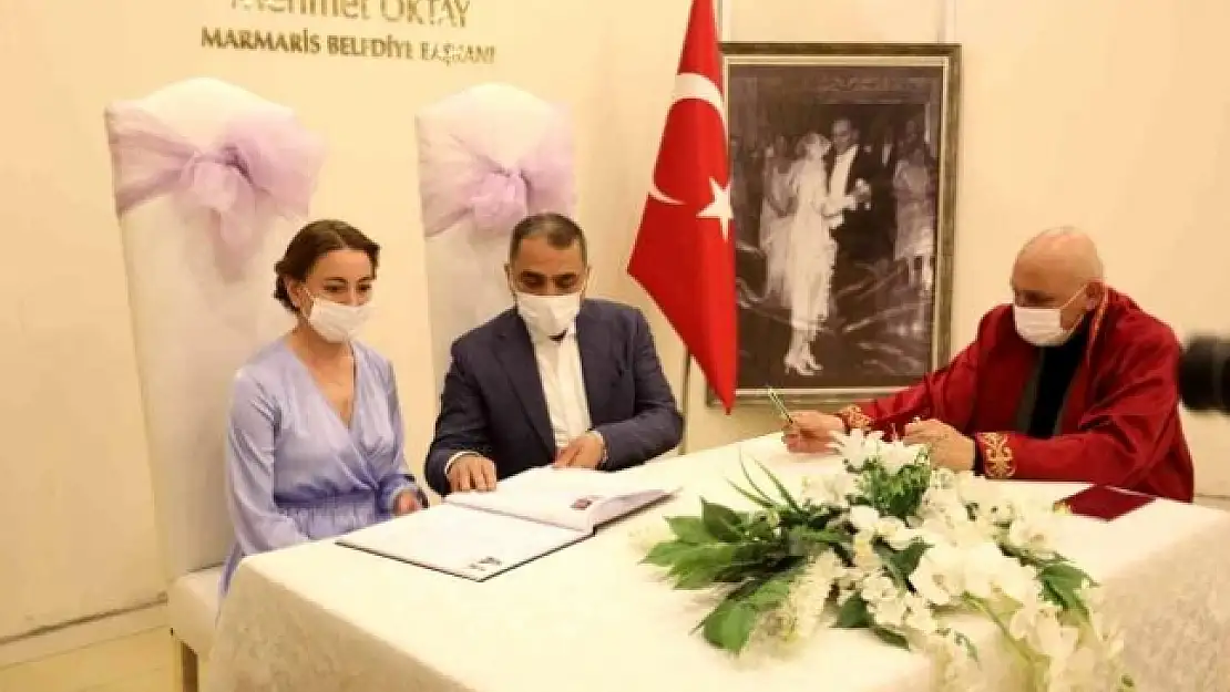 Marmaris'te 4 Çift Özel Tarihte Mutluluğa 'Evet' Dedi