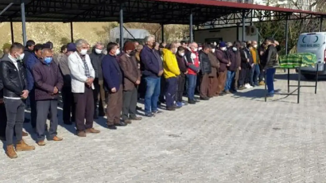 Seydikemer'de Karbonmonoksit Gazından Zehirlenen Kadın Toprağa Verildi