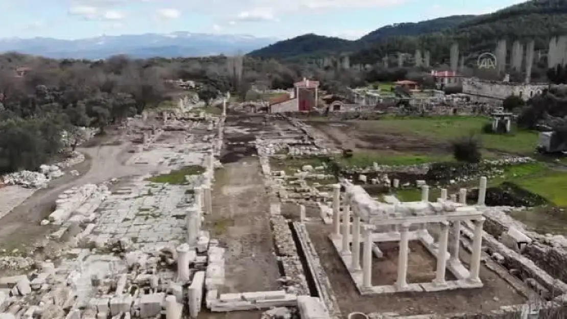Stratonikeia'daki Eserler Türk Dönemine de Işık Tutuyor