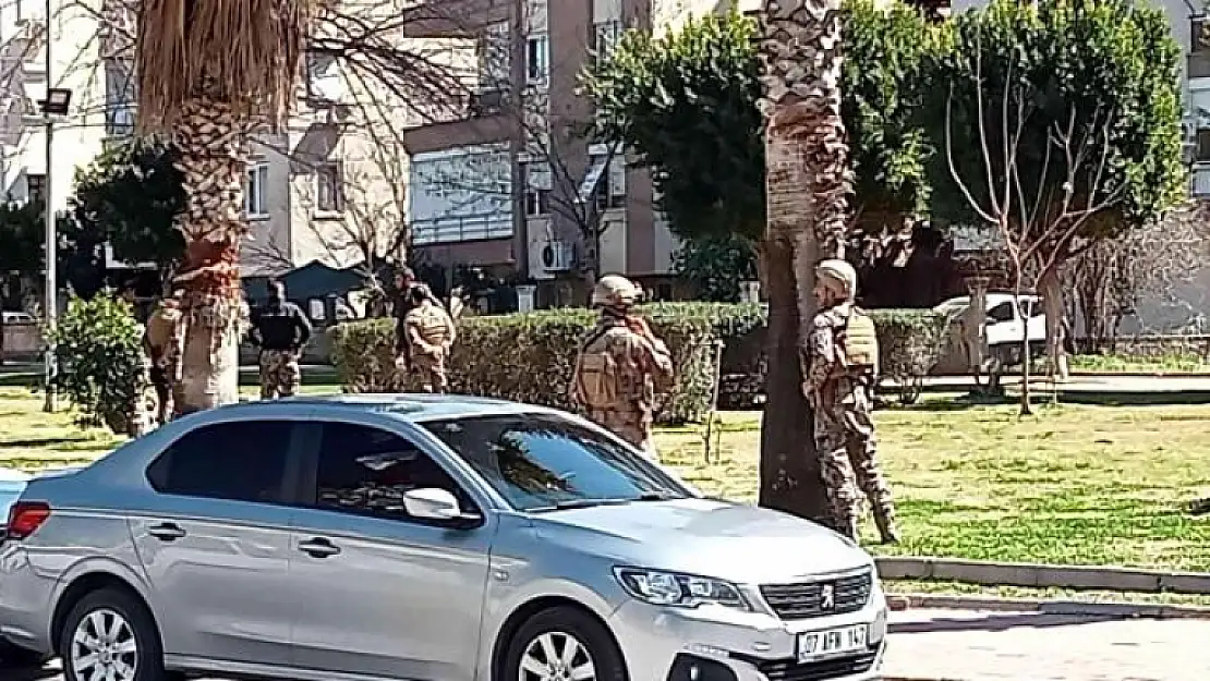 Açığa Alınan Özel Harekatçı, Polis Eşine Parkta Eşine Dehşeti Yaşattı