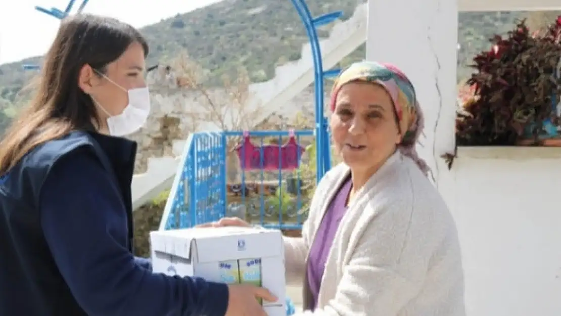 Bodrum Belediyesi'nden Halk Süt Dağıtımı