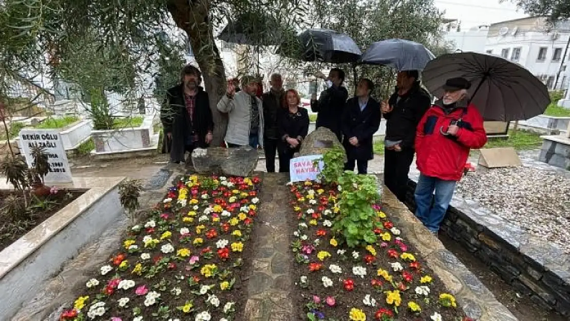 Bodrum'un 'Çevreci Anne'si Saynur Gelendost, Mezarı Başında Anıldı