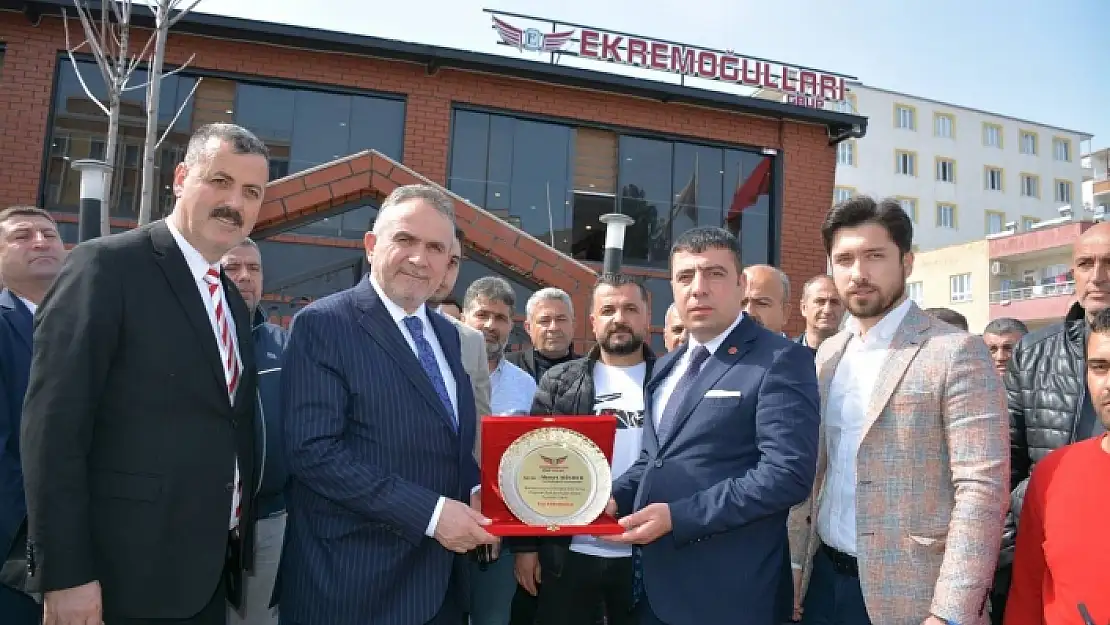 DEREVERİ AŞİRETİ EKREMOĞULLARINA ÜST DÜZEY ZİYARET…