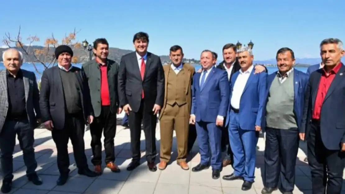 Fethiye Belediye Başkanı Karaca, Muhtarlarla Bir Araya Geldi