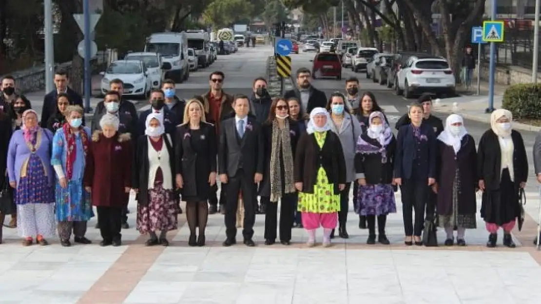Muğla'da Kadınlar 'Mor Cepken' Temasıyla Bir Araya Geldi