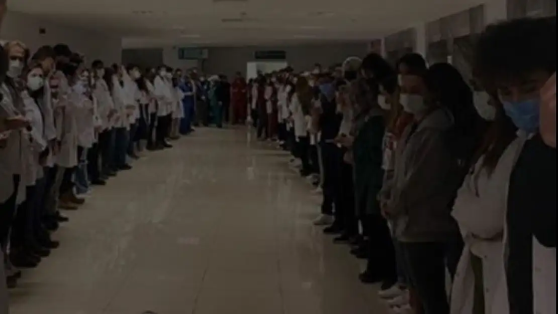 Muğla'daki Uzman Çavuşu Protesto Edenler Hakkında Soruşturma Başlatıldı!