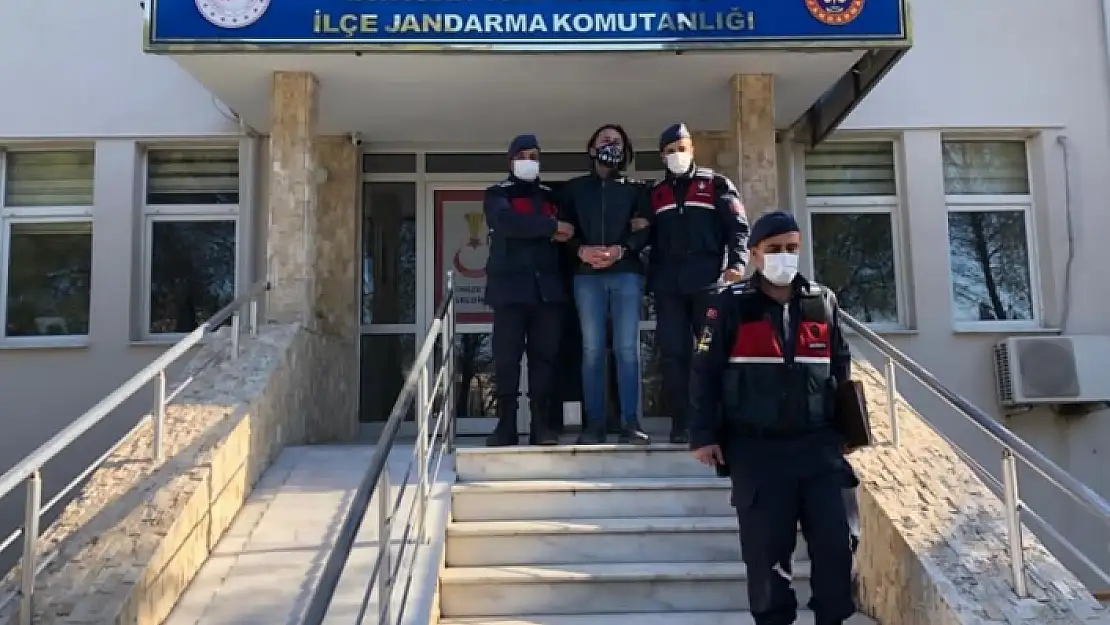 Yatağan'da Kendini Jandarma Olarak Tanıtıp Dolandırıcılık Yapan 3 Kişi Yakalandı