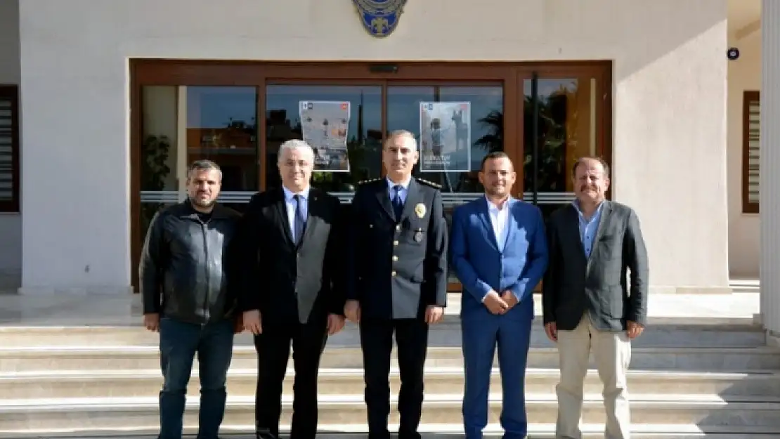 Başkan Büyükteke ve Beraberindekiler, Fethiye İlçe Emniyet Müdürü İsmail Ayhan'ı Ziyaret Etti