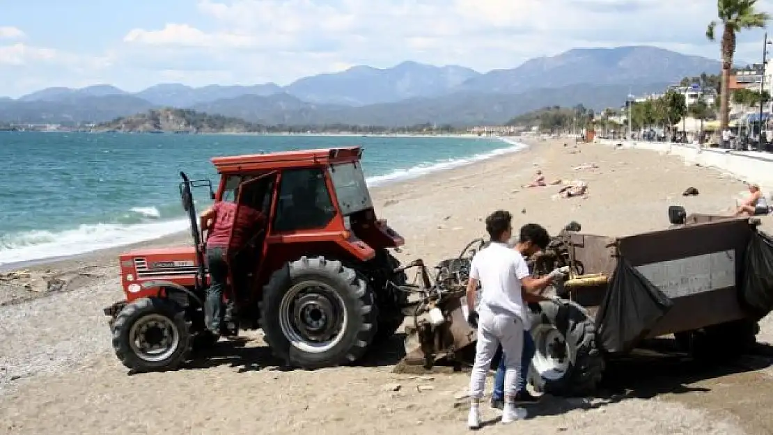 Fethiye'de Caretta Carettaların Yumurta Bıraktığı Kumsal Temizlendi