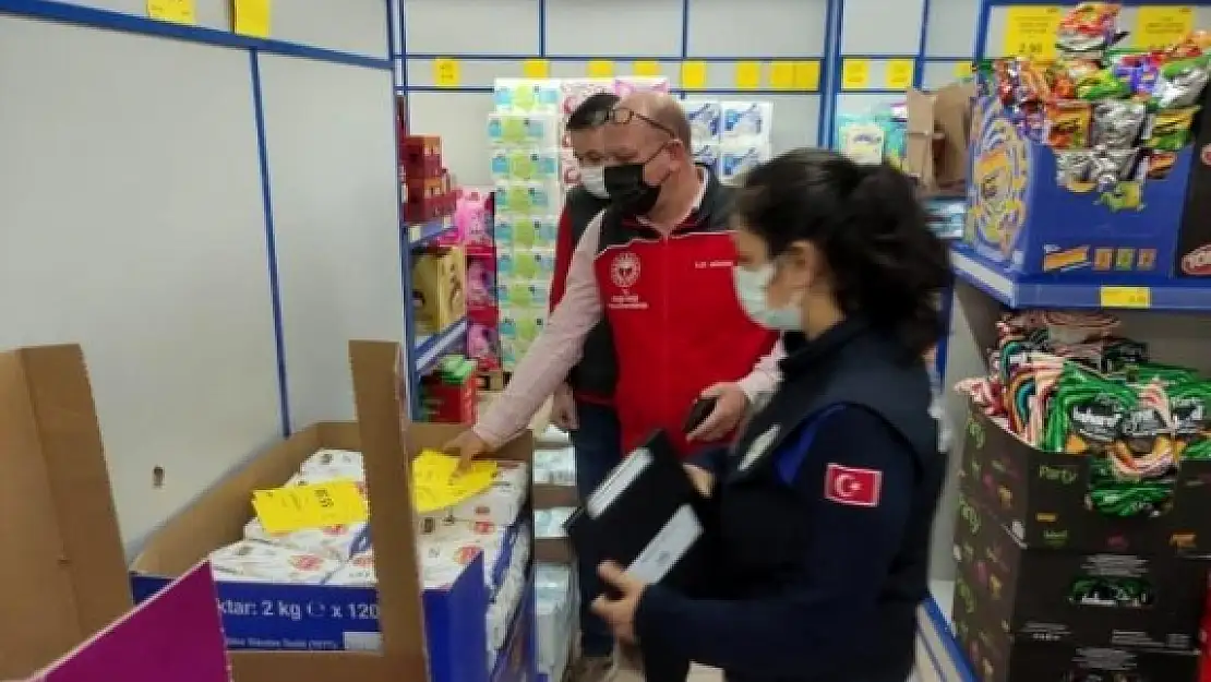 Köyceğiz'de Zincir Marketlerde Denetimler Sürüyor