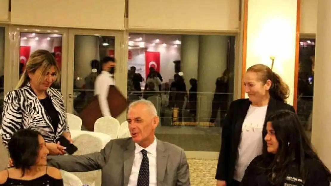 Marmaris Kaymakamı İftar Programında Çocukları Sevindirdi