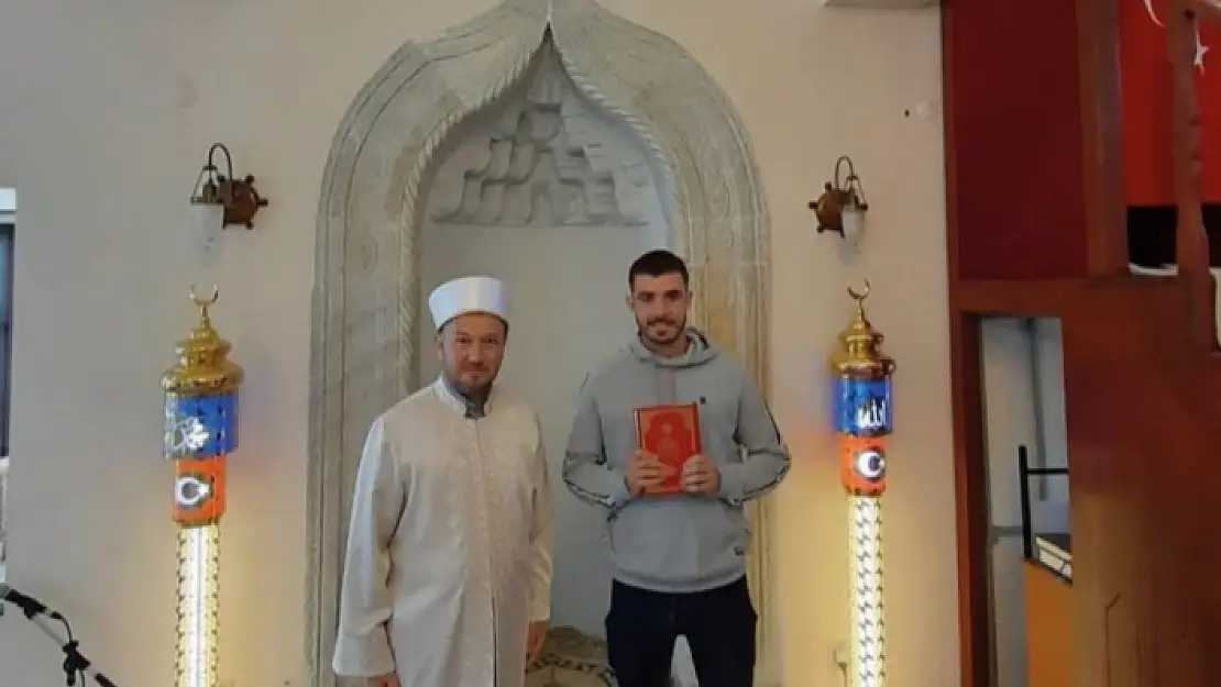 Michael Jenkins, Bodrum'da Kelimeişehadet Getirerek Müslüman Oldu