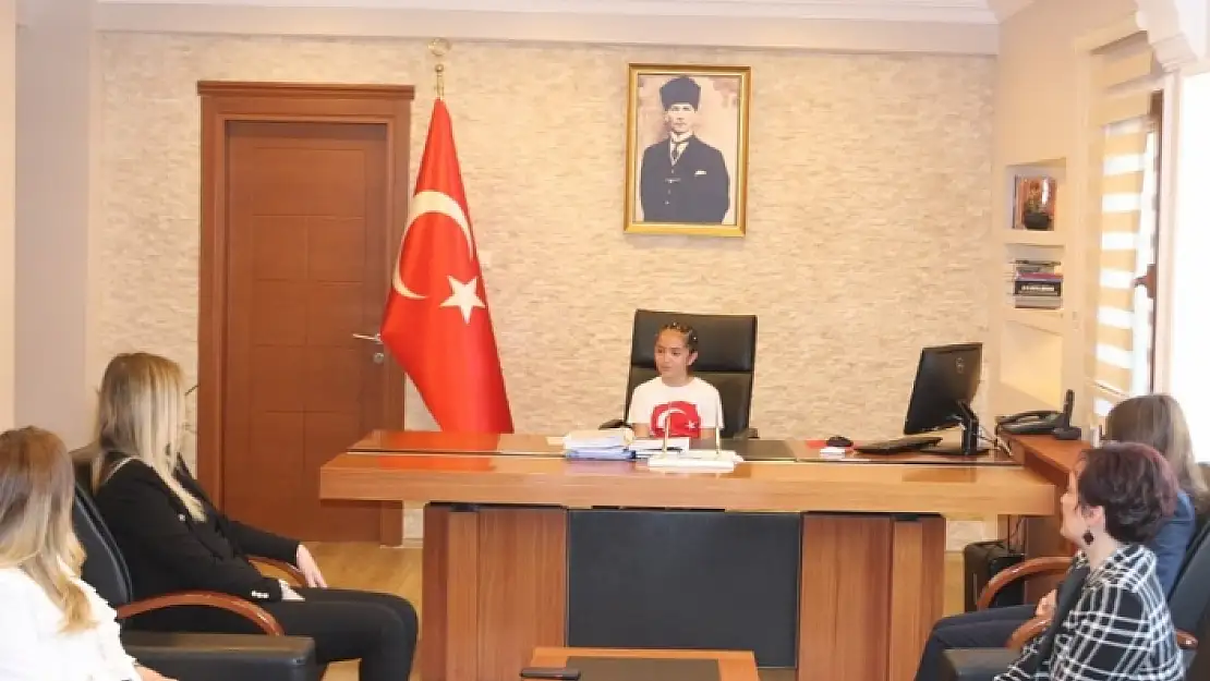 Ortaca Kaymakamı Uçar, Makamını Öğrencilere Devretti