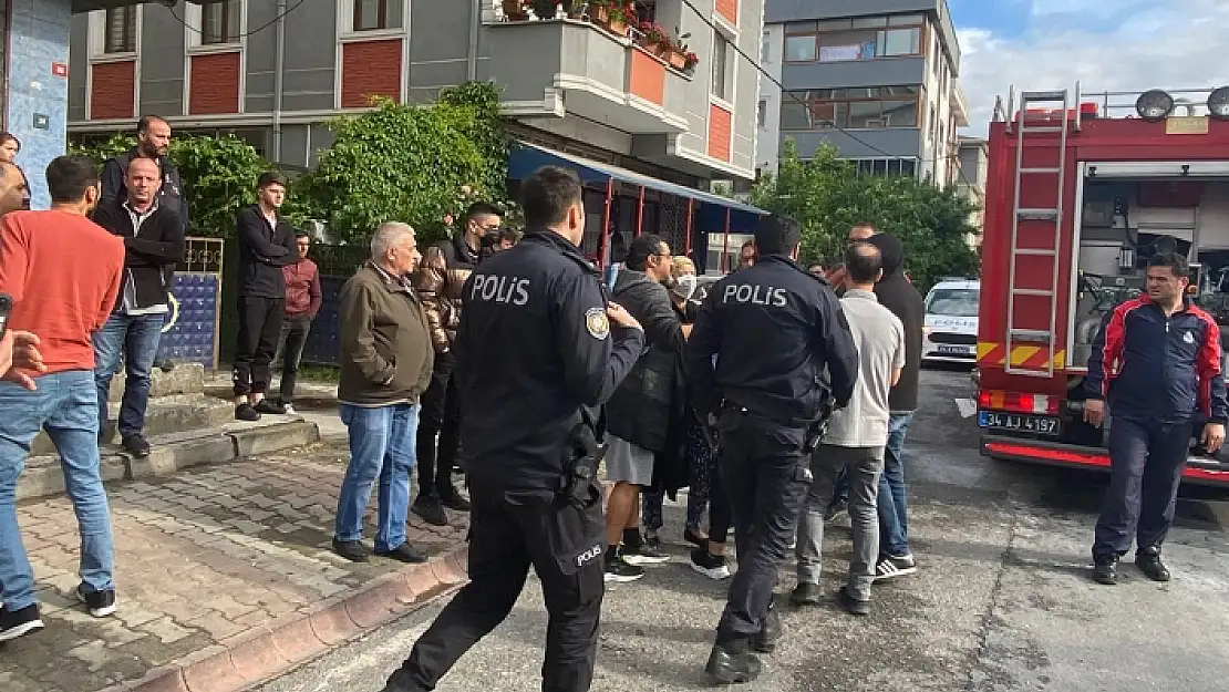 3 Katlı Binada Yangın Çıktı, Kiracı ve Ev Sahibi Birbirine Girdi