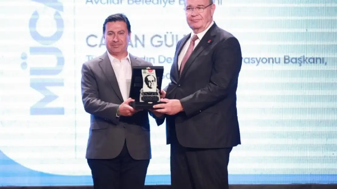 Bodrum Belediye Başkanı Aras, Ödül Aldı!
