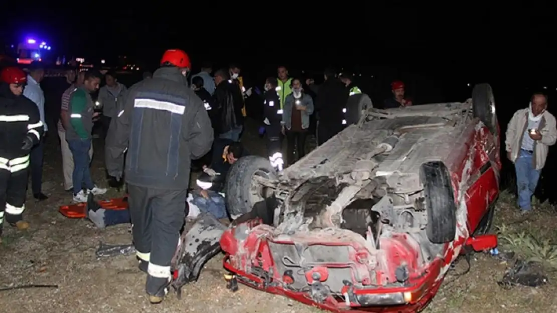 Feci Kaza: 1 Çocuk Hayatını Kaybetti, 7 Kişi Yaralandı