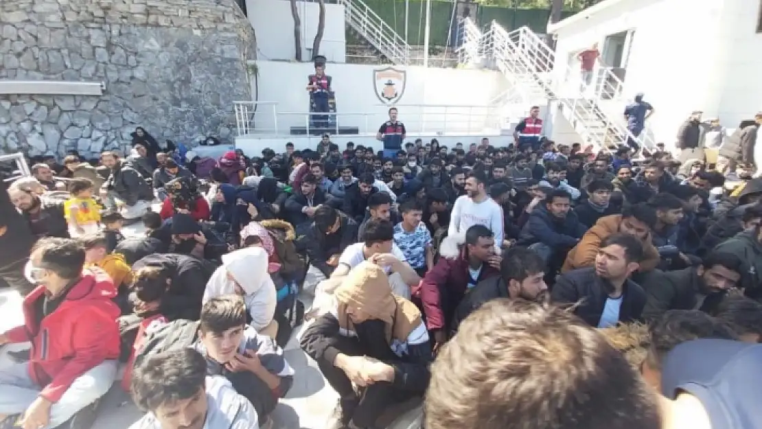Fethiye'de 289 Göçmen ve 4 FETÖ Üyesi Yakalandı