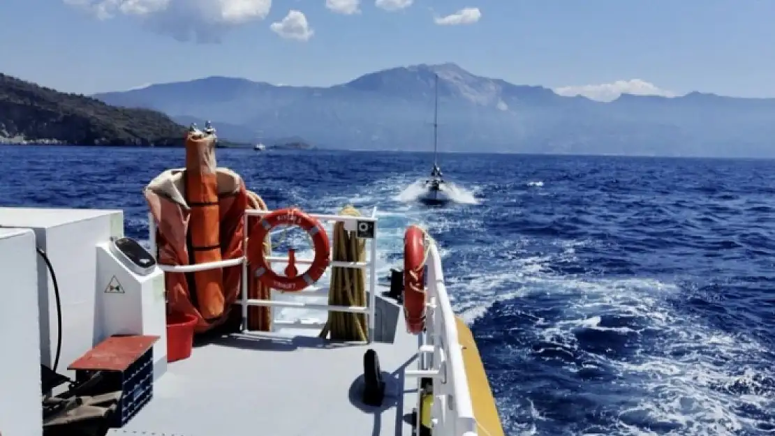 Fethiye Ölüdeniz'de Sürüklenen Tekne Kurtarıldı