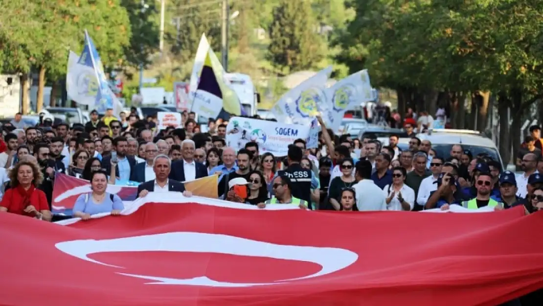 Kötekli Gençlik Festivali Gençlik Yürüyüşü ile Başladı