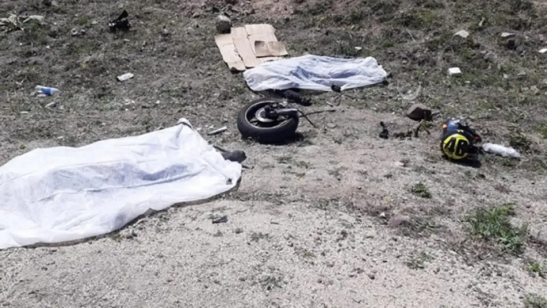 Motosiklet Şarampole Yuvarlandı: Karı Koca Yaşamını Yitirdi