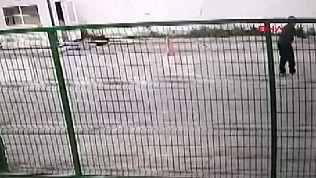 Yan Baktın Tartışması Kanlı Bitti: Saldırgan Olay Yerinden Kaçtı