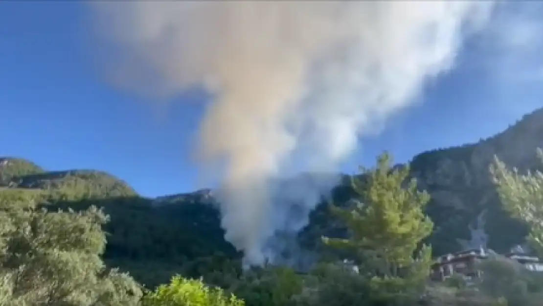 Akyaka'da Temizlik Ateşi Depoya Sıçradı