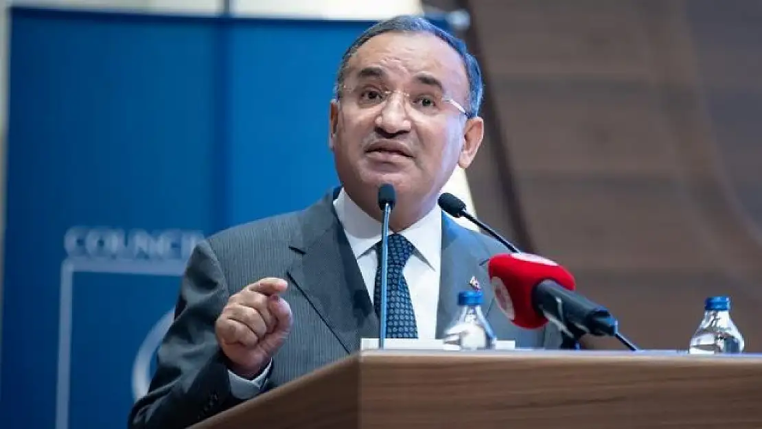 Bakan Bozdağ: Cumhurbaşkanı Erdoğan'ın Adaylığının Yasal