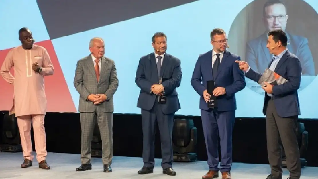 Başkan Aras, Malta'da Turizm Forumuna Katıldı