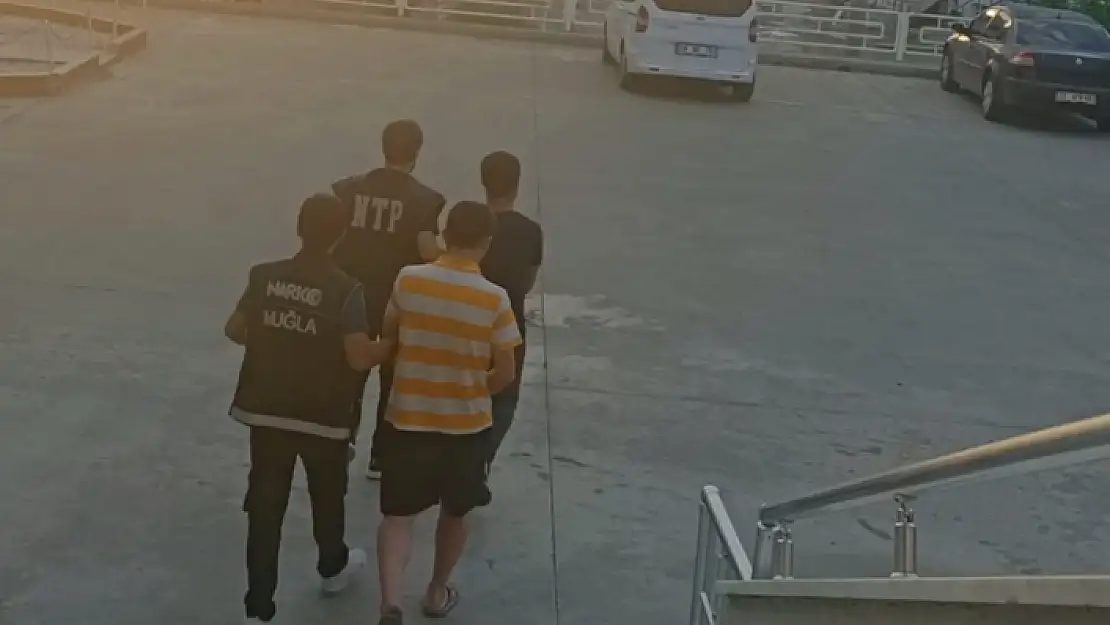 DALAMAN NARKOTİK EKİPLERİ UYUŞTURUCU TACİRLERİNE NEFES ALDIRMIYOR!