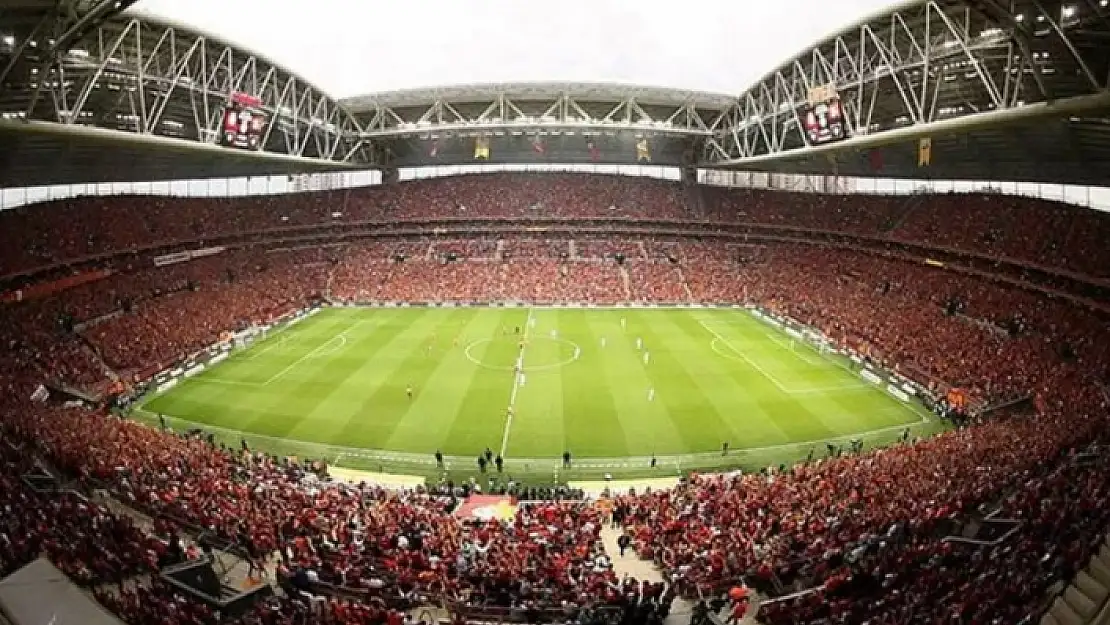 Galatasaray Stadının İsmi Değişecek!