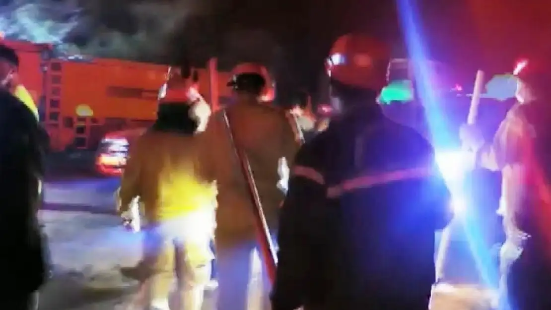 Marmaris'te Alevlerin Tehdit Ettiği Bölge Tahliye Edildi