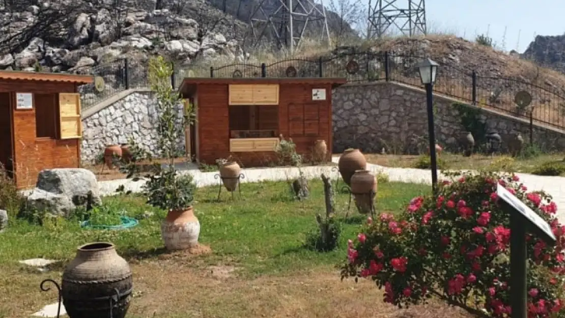 Marmaris'te Bal Evi Yenilenen Yüzüyle Hizmete Açıldı