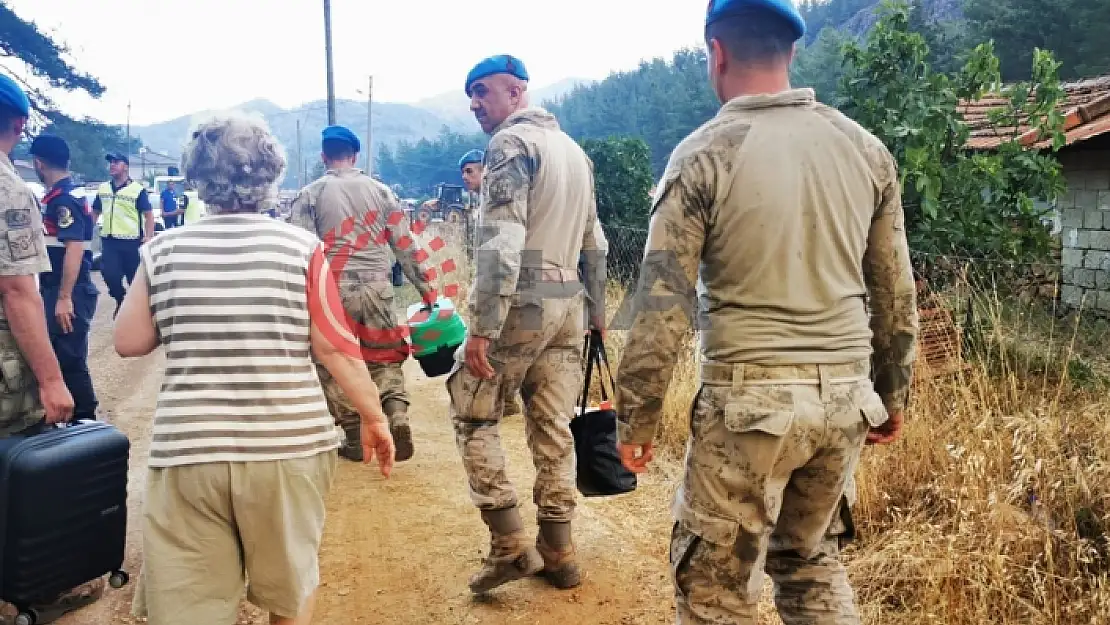 Marmaris Yangınında Tahliyeler Başladı