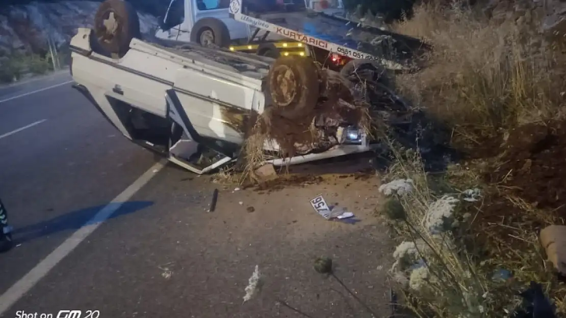 Menteşe'de Korkutan Kaza! Devrilen Araçtaki 1'i Bebek 5 Kişi Yaralandı