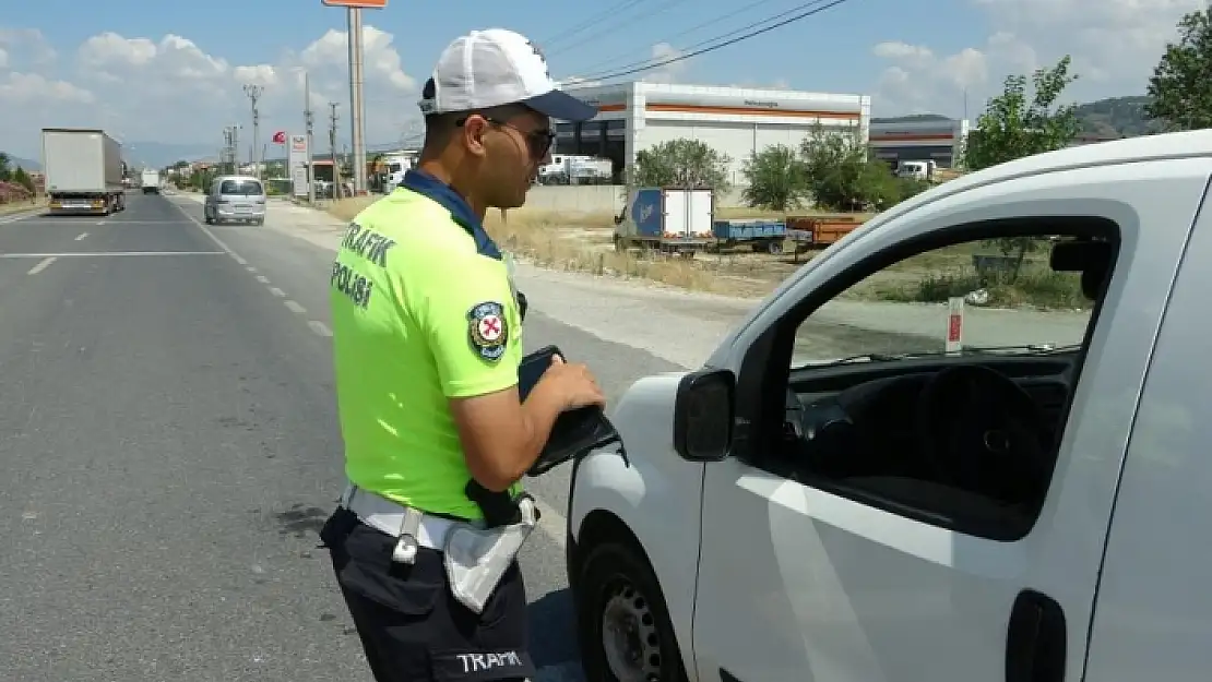 Muğla'da Kurallara Uymayan Sürücülere Ceza Kesildi