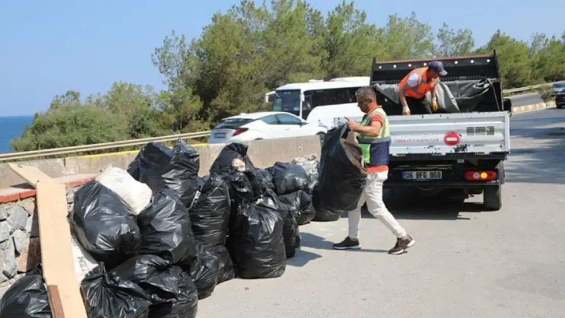 Bodrum, Araçlardan Atılan Çöplerden Arındırılıyor