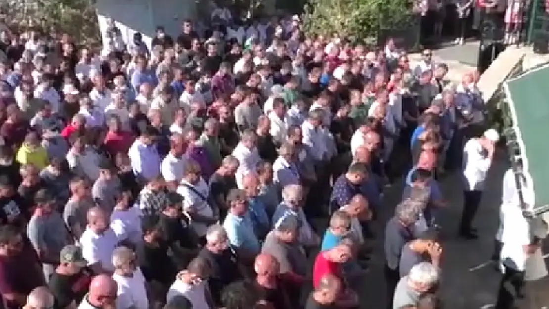 Bodrum'da Taksinin Çarptığı Arda'nın Cenaze Namazını Öğretmeni Kıldırdı