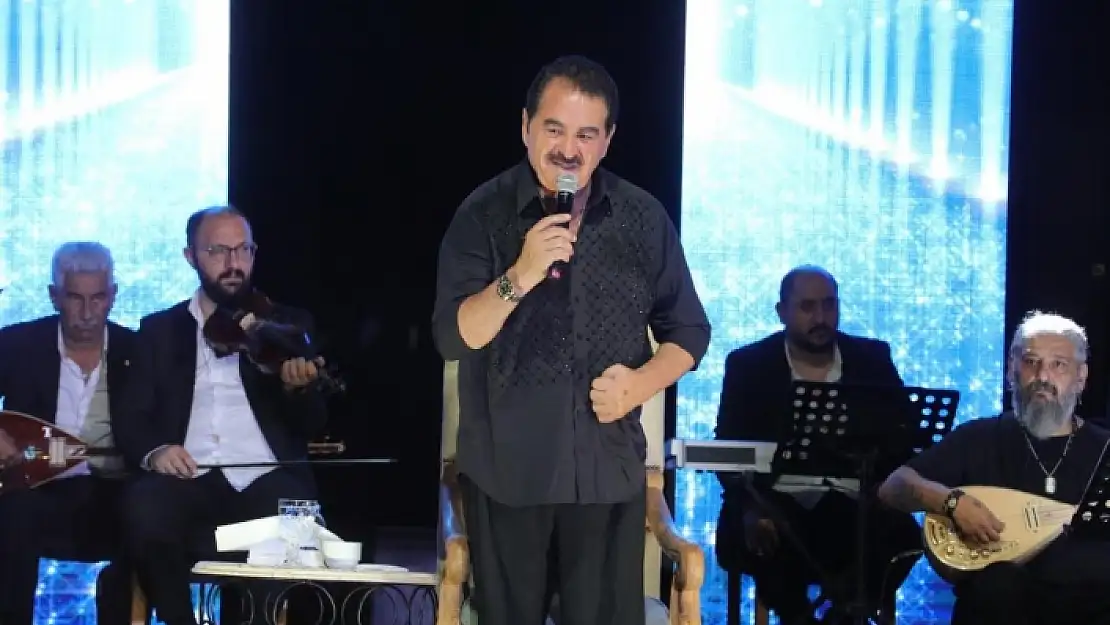 İbrahim Tatlıses, Bodrum'da Hayranlarıyla Buluştu