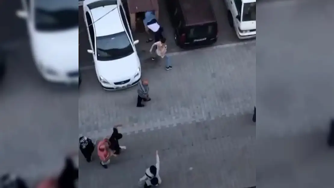 Kızının Sevgilisi Olduğunu Öğrenince Mahalleyi Birbirine Kattı