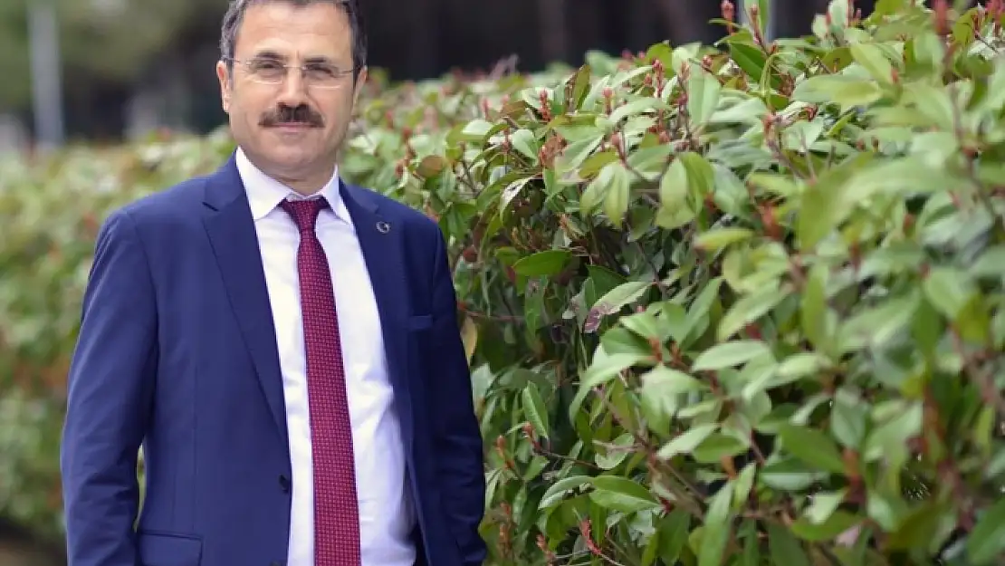 MSKÜ Rektörü Prof. Dr. Çiçek'in Performansına, Bronz Ödül