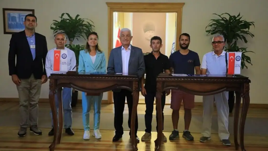 Muğla Büyükşehir Belediyesi'nden Zeytin Üreticisine Destek