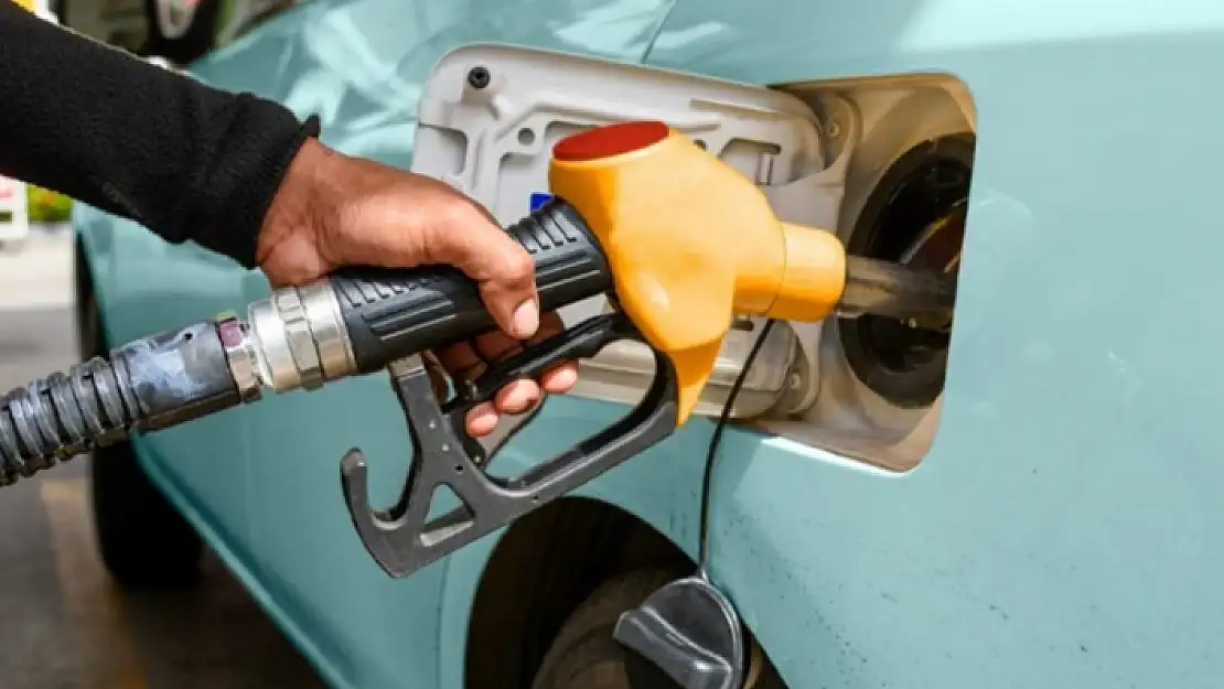 Araç Sahiplerine İyi Haber: Benzine İndirim Geliyor