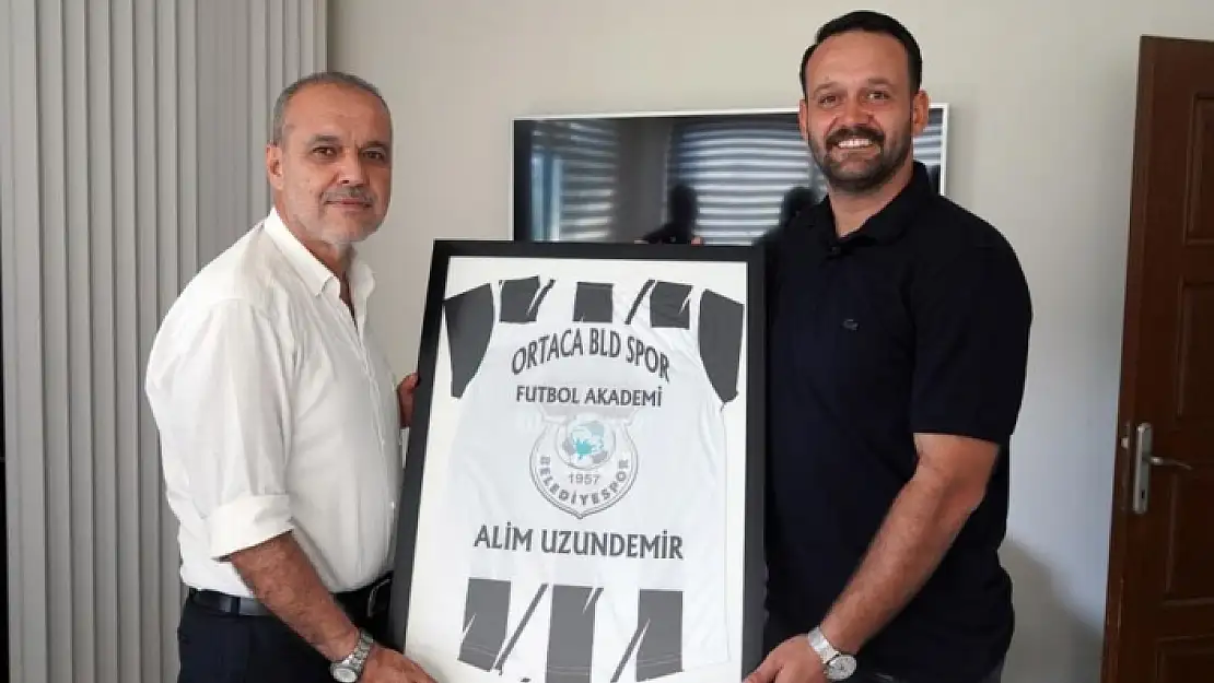 Başkan Uzundemir'e Spora Katkı Teşekkürü
