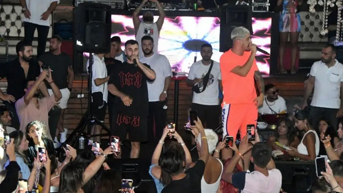 Bodrum'daki Rap Gecesine Turistler Akın Etti
