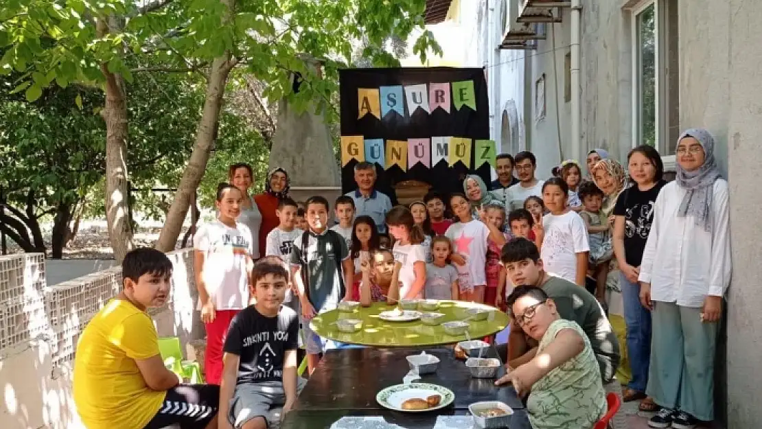 Köyceğiz Kur'an Kurslarında Aşure Geleneği Sürüyor